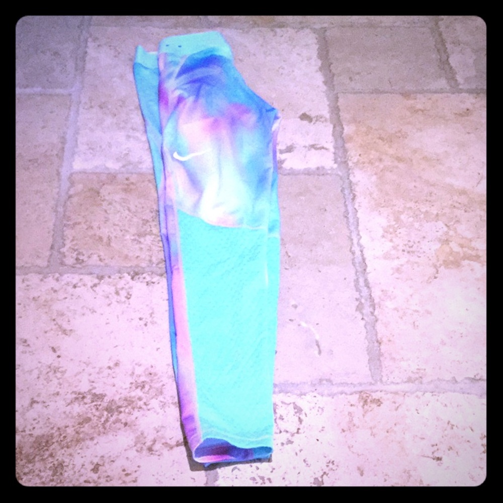 Holographic Nike pants 💜💙💚🧡💛